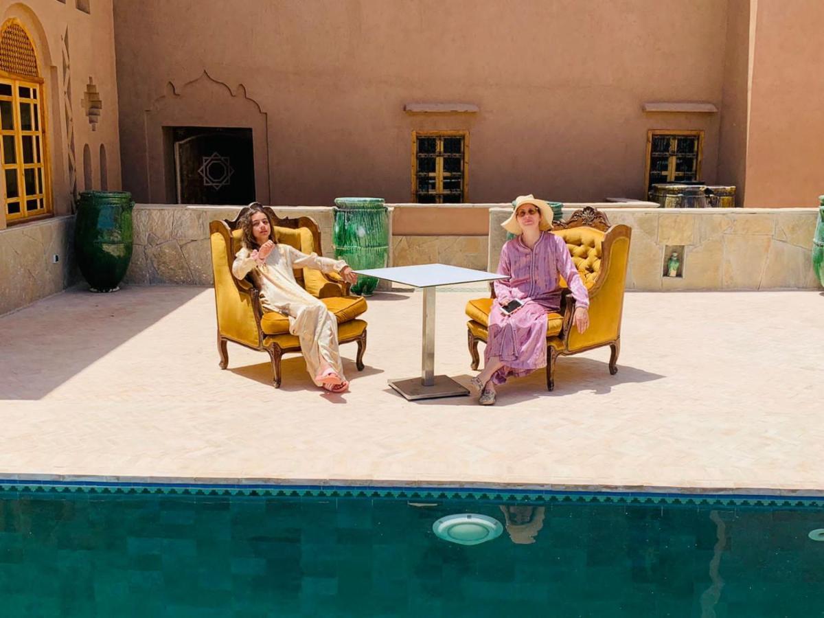 Kasbah Hnini Hotel Igdourane Exterior foto