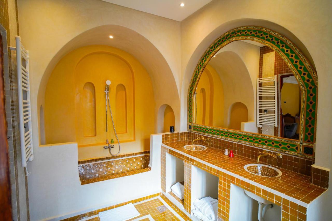 Kasbah Hnini Hotel Igdourane Exterior foto